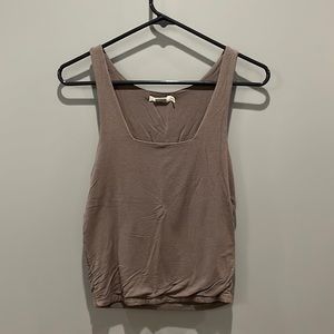 Women’s crop tank